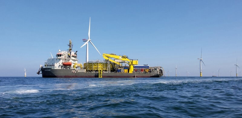 De Ndurance heeft twee van de vier energie-exportkabels aangelegd. (Foto: Boskalis)