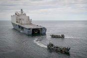 10-20 juni 2024, Oostzee.Baltops is een jaarlijks terug kerende internationale maritime oefening, dit jaar gehouden in de zuidelijke Oostzee.  Een 50 tal schepen, 36 vliegtuigen, 60 helikopters en 12000 manschappen uit 19 verschillende landen nemen dit jaar deel aan Baltops. De Nederlandse marine doet dit jaar mee met een mijnejager, OPV Zr.Ms. Holland en LPD Zr.Ms. Johan de Witt met aan boord het Duitse See Bataljon en het 13de Raiding SQN van het Korps Mariniers..Foto: